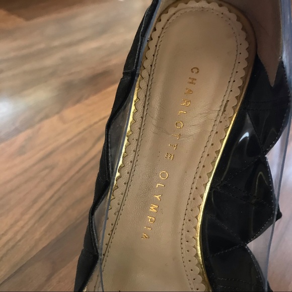 Black satin “Origami” pumps with platform US5/EU35 - Picture 9 of 13